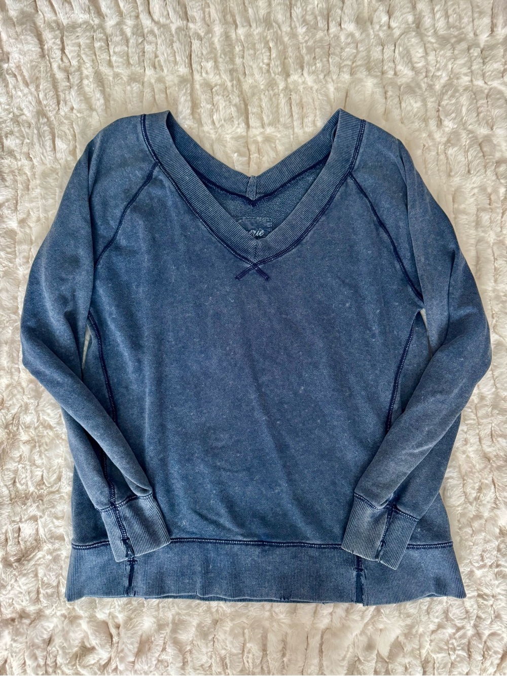 Aerie Double Vee Long Sleeve Sweatshirt Top